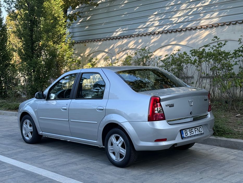Dacia Logan Prestige  1.6 16v Benzina 105 Cp Unic proprietar AC