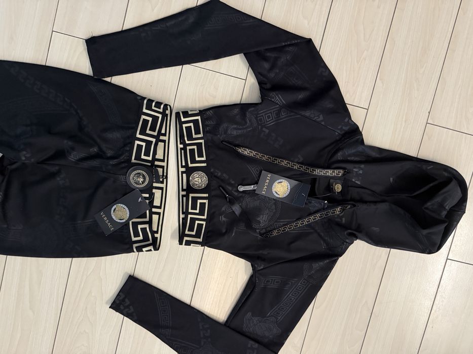 Compleu/ Trening Versace