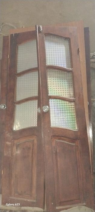 Продается Двери (тараз)