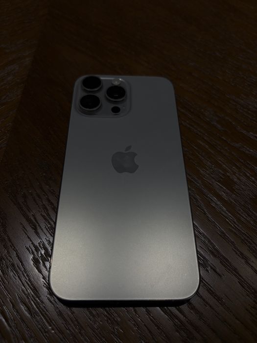 Iphone 15 pro max 512