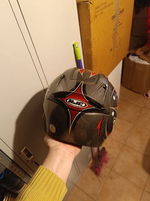 Vand casca moto ideala pentru incepatori