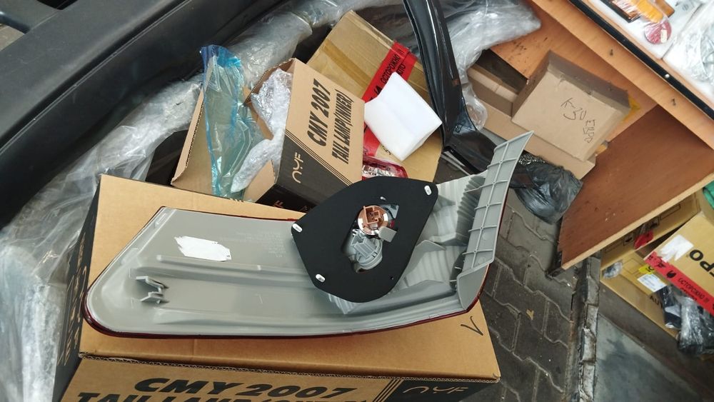 Задний фонарь камри 40