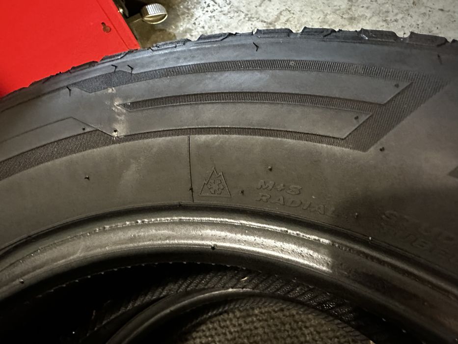 215/65 R16C 109/107T - Hankook Winter I Cept LV M+S Oferta