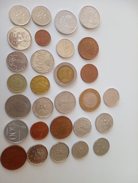 Продам монеты цену предлагайте сами