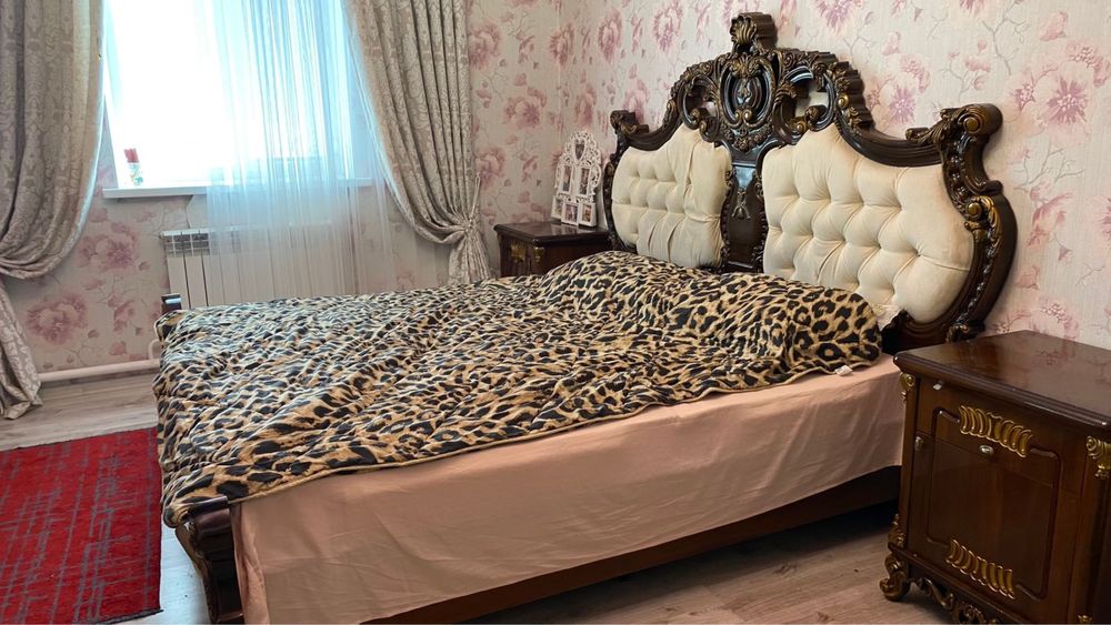 Спальный гарнитур