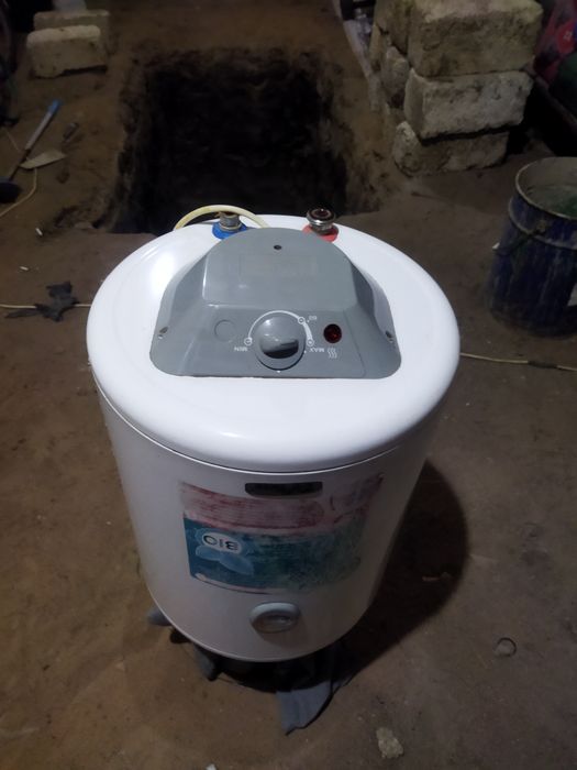 Водонагреватель Аристон