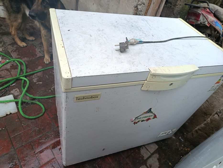 Продам холодильник