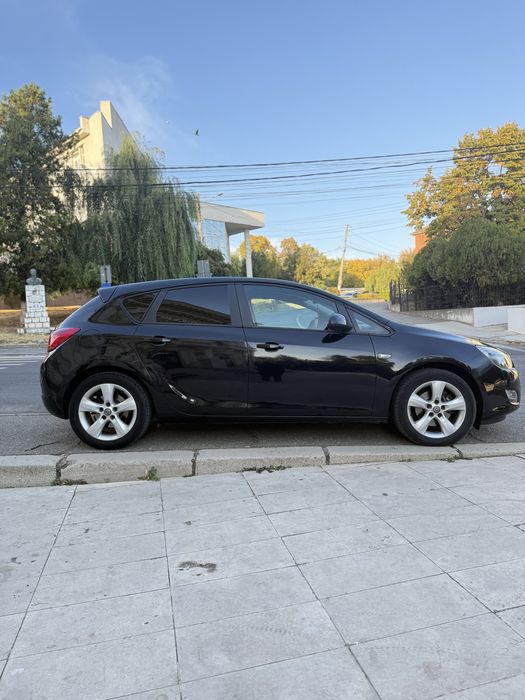 OPEL Astra 2010 — imagine 3