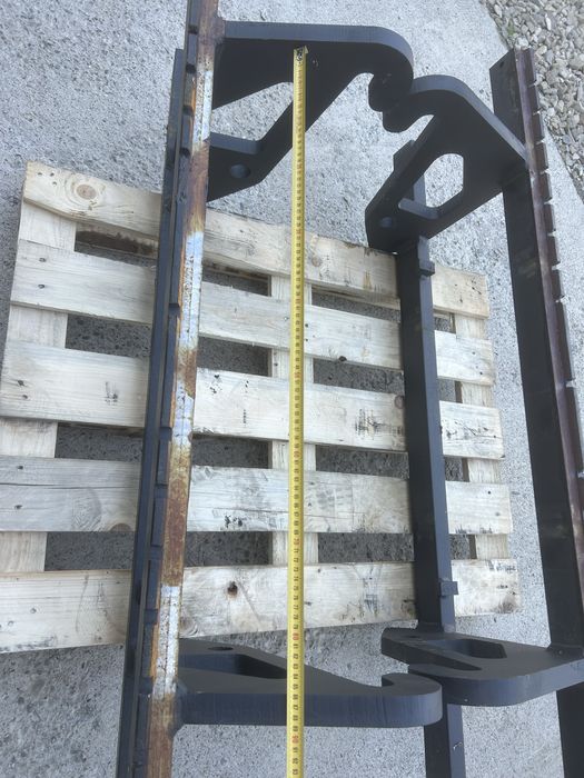 Suporti lame paleti vola Caterpillar volvo jcb Liebher