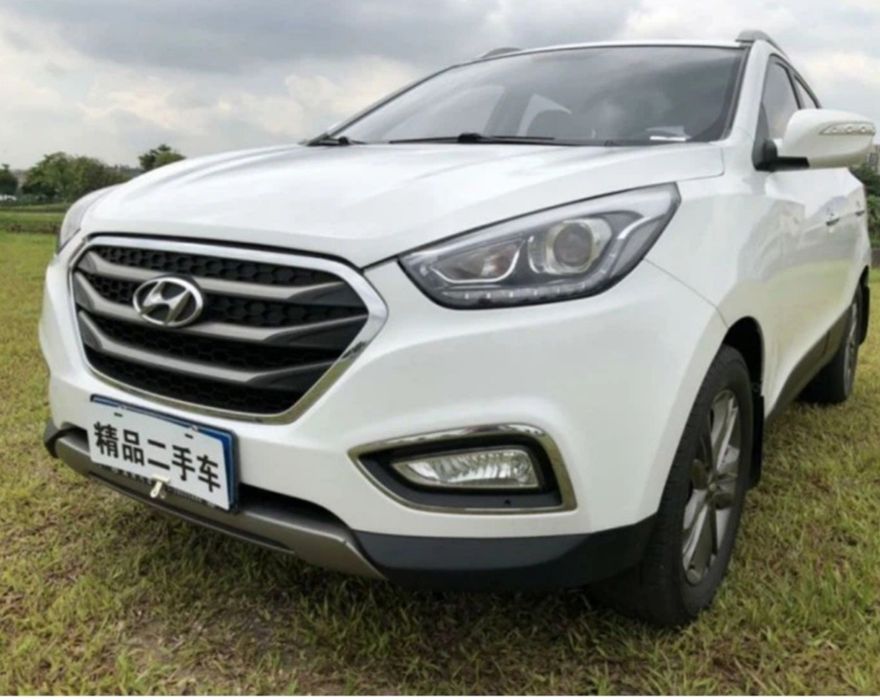 Решетка предна броня Hyundai Tucson  ix35
