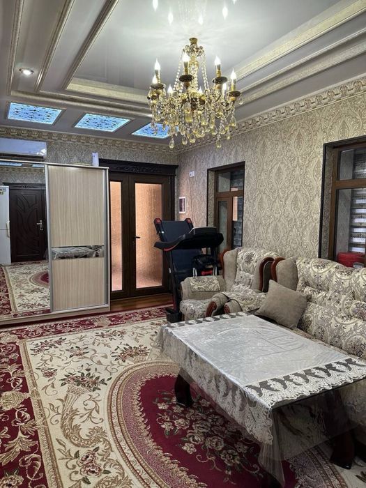 Uchaska xovli sotiladi uchtepa tumanida 4 sotix 11 ta xonasi bor