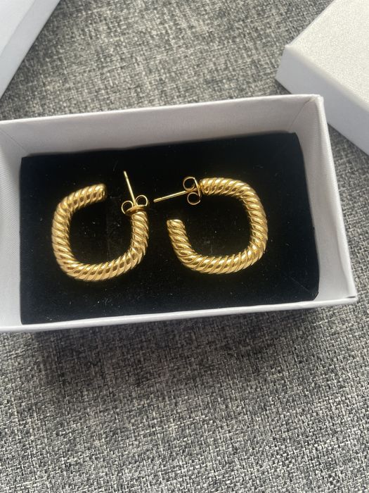 Обеци златисти стомана