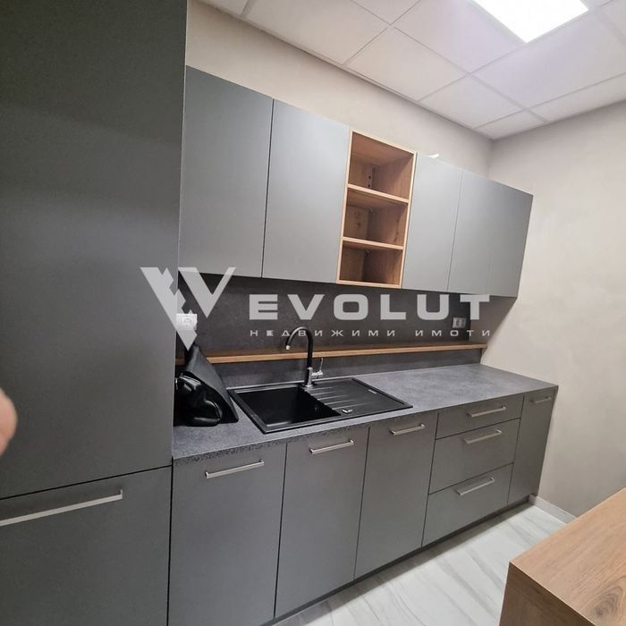 Дава се под наем Офис в София, Малинова долина - 150 кв.м за 1500 € - Снимка #3