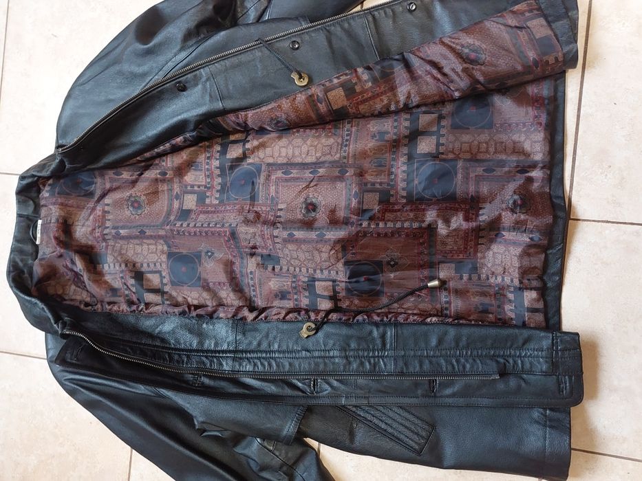 Jachetă piele naturala mărime XL. NOUĂ.