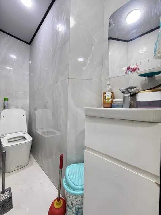 Сдаётся офис в центре города рядом с ЦУМ, Мирабадский район.