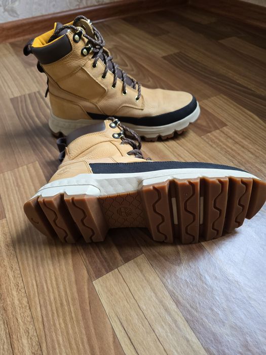 Ботинки Timberland , лоферы Zara