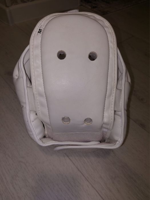 Шлем для каратэ, состояние нового