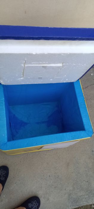 Морозильник сотилади холати уртача. Анжан Морожна учун фойдаланса була