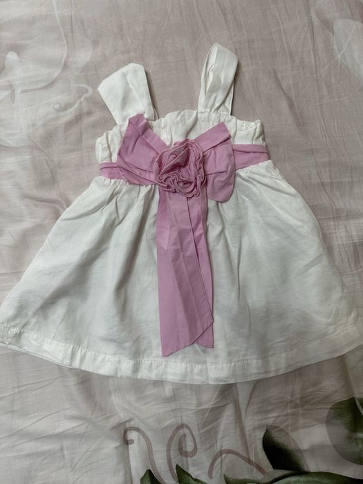 Лот бебешки роклички