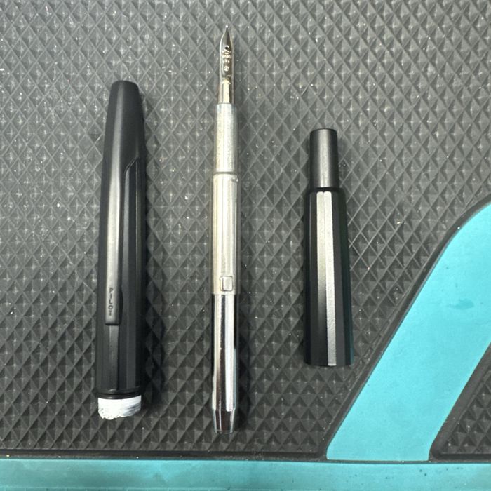 Писалка Pilot Vanishing point/Capless 1996