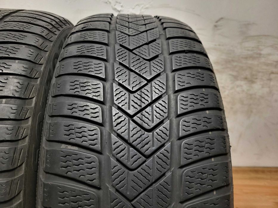 245/45/18 Pirelli DOT22 / зимни гуми