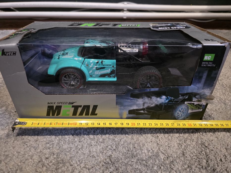 Masina RC cu telecomanda off-road cu pulverizator de apa