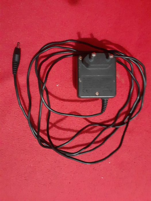 Încărcător Nokia ACP-7E pentru telefoane mobile non-smart