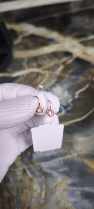 Продам золотые детские серьги 585 Россия