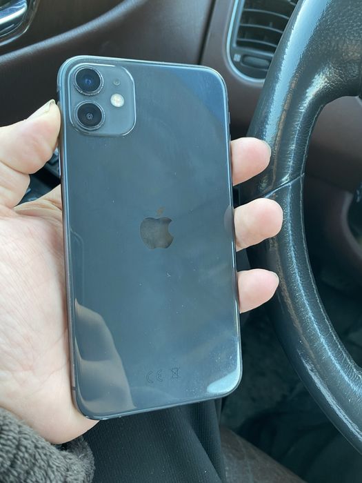 Айфон 11 срочно 64гб