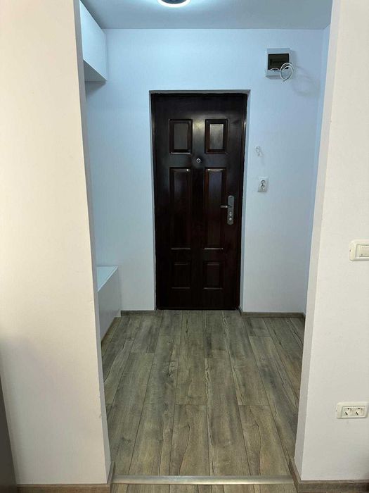Inchiriez apartament cu o camera
