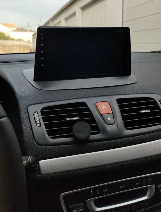 Renault Megane 3/ Fluence мултимедия Android навигация