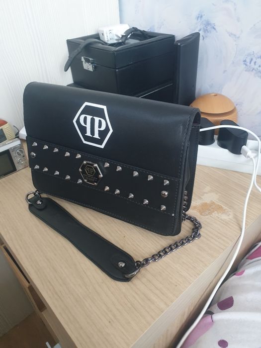 Genti dama. Pret 90 lei