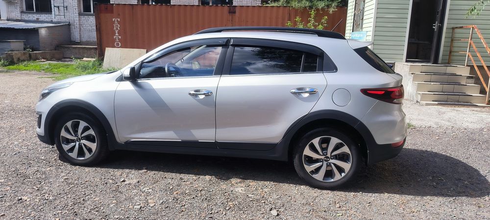Продам Kia Rio X-Line 2019 г. в.