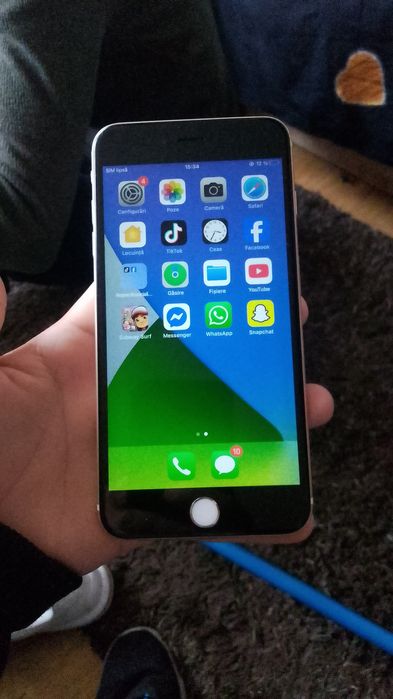 Vând iPhone 6s plus