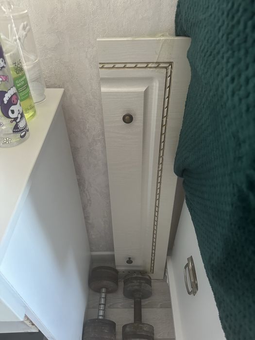 комод с зеркалом