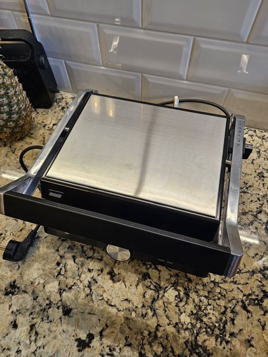 Grill / grătar electric SwitchOn 2000 W