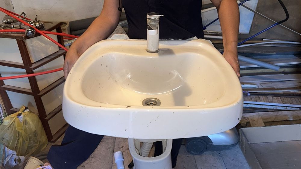 Умывальник без смесителя