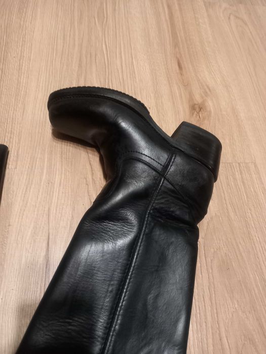 Дамски зимни ботуши  естествена дебела  кожа  от вън и от вътре