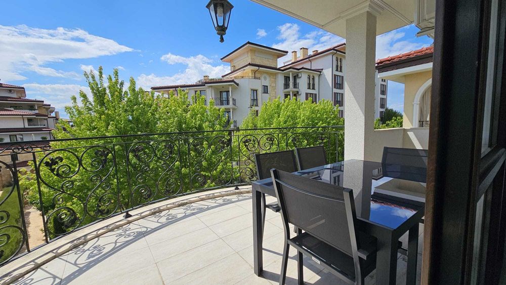 Продава се Тристаен апартамент в Несебър - 118 кв.м за 1865 €/кв.м - Снимка #9