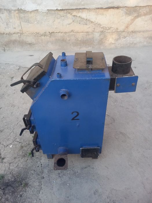 Катёл 15 кловатли сотилади