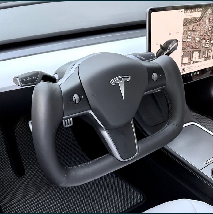 Yoke волан за Tesla 3/Y