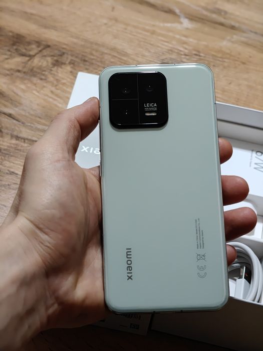 Xiaomi 13 256 gb Ram 8+6 5G
