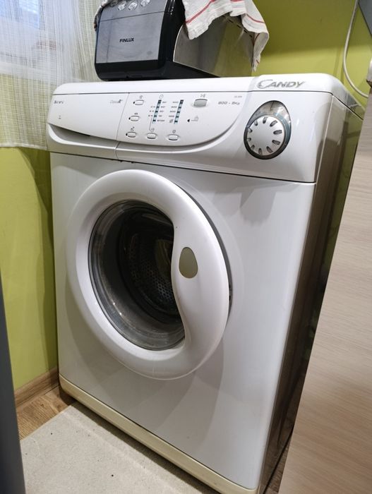 Продавам пералня Candy