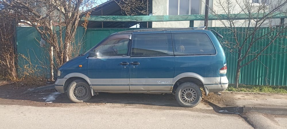 Nissan largo продам или обмен