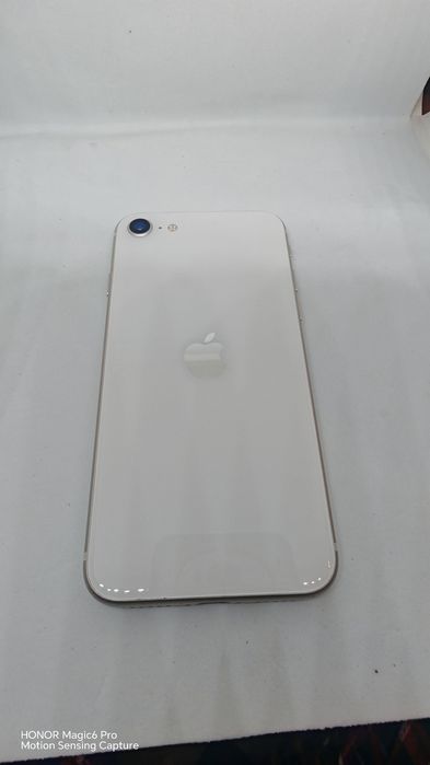 iPhone SE (2022) – 128GB