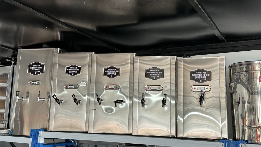 Сув кайнатиш учун сомоворлар сотилади