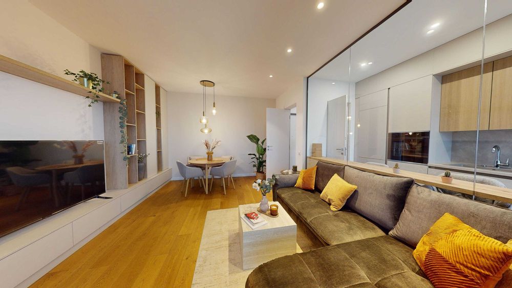 inchiriez apartament 3 camere