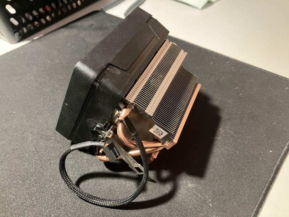 Cooler procesor AMD WRAITH PRISM S4 RGB