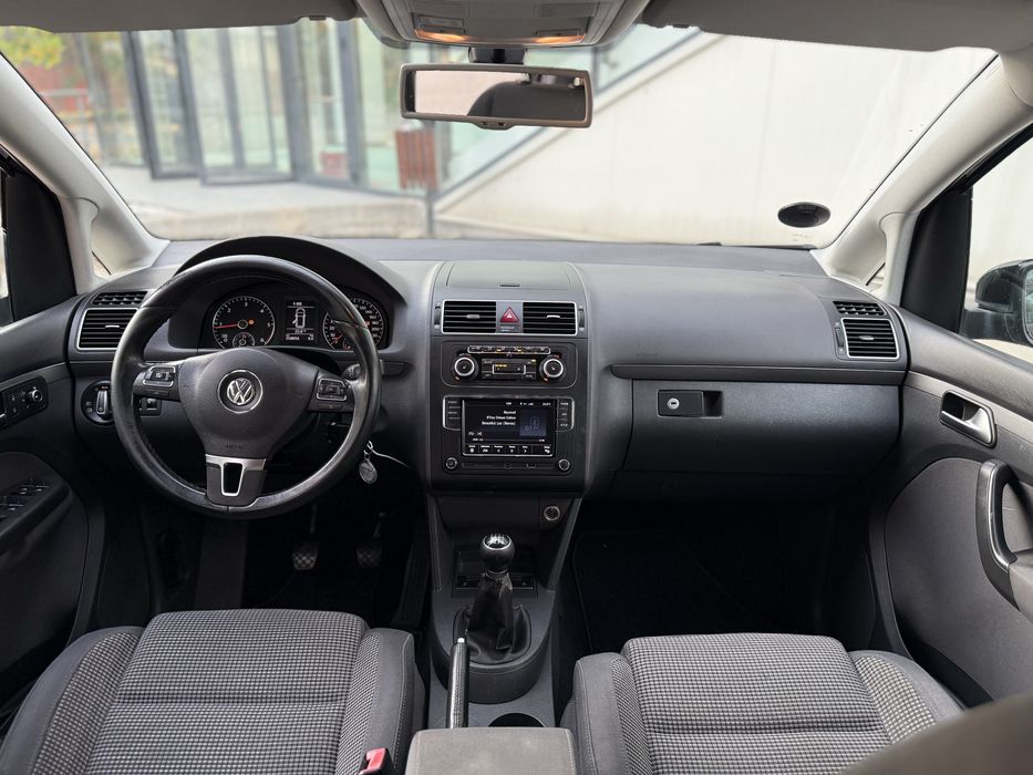 VOLKSWAGEN Touran 2012 — imagine 5