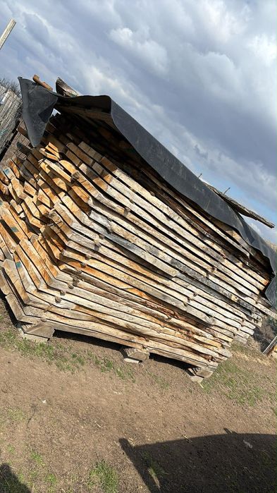 Vând dulap/scândură de Nuc/stejar/tei/salcam/frasin